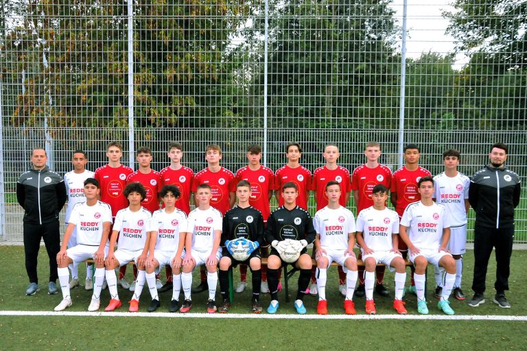 Read more about the article Aufstieg perfekt: Das erfolgreiche Team der B2-Jugend schreibt Vereinsgeschichte