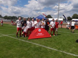 Rot-Weiss Ü60 gewinnt Hessencup